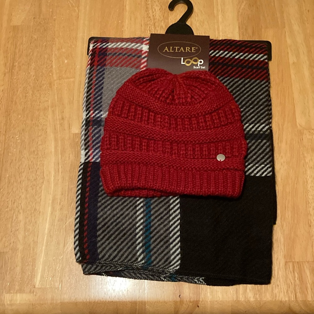 Altare Loop Red Black Scarf Set